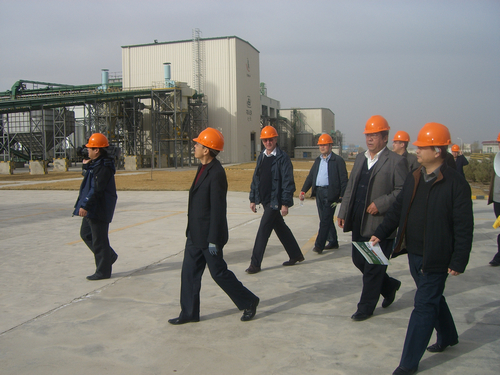 國(guó)家農(nóng)業(yè)部、財(cái)政部以及甘肅省農(nóng)業(yè)廳、財(cái)政廳等領(lǐng)導(dǎo)到公司考察調(diào)研